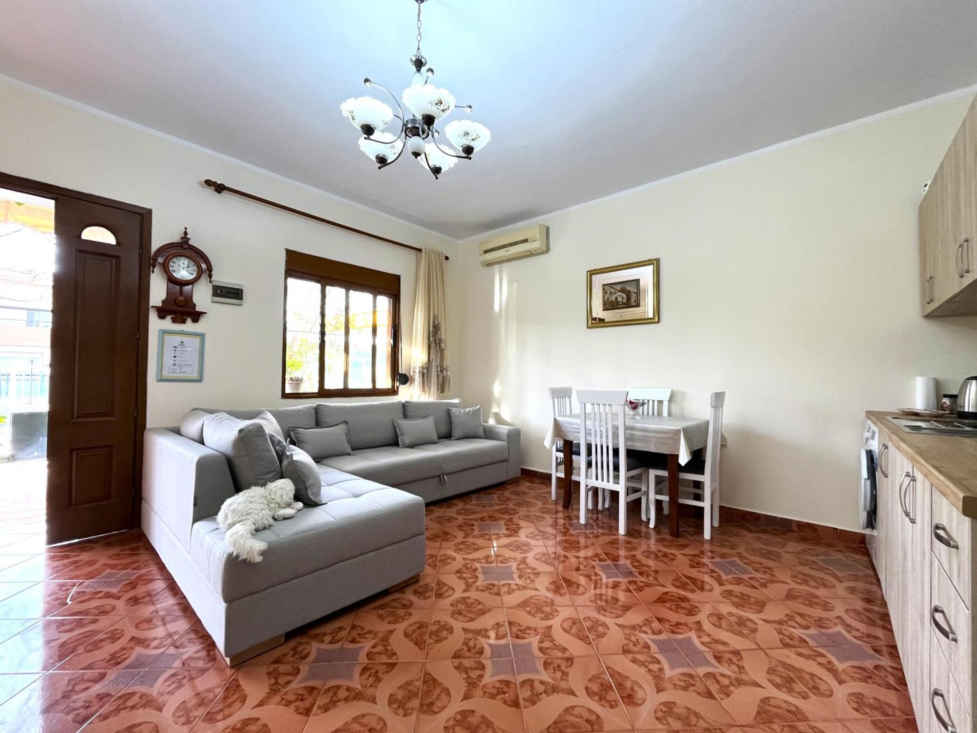 Beach & Chill Apartments Vlorë エクステリア 写真