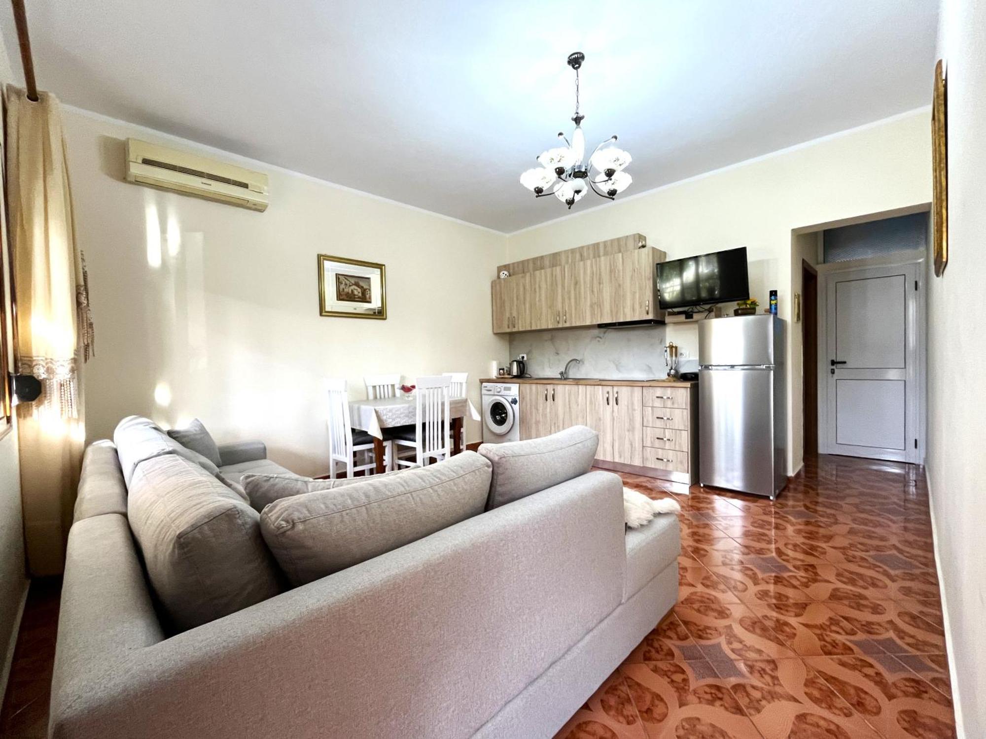 Beach & Chill Apartments Vlorë エクステリア 写真
